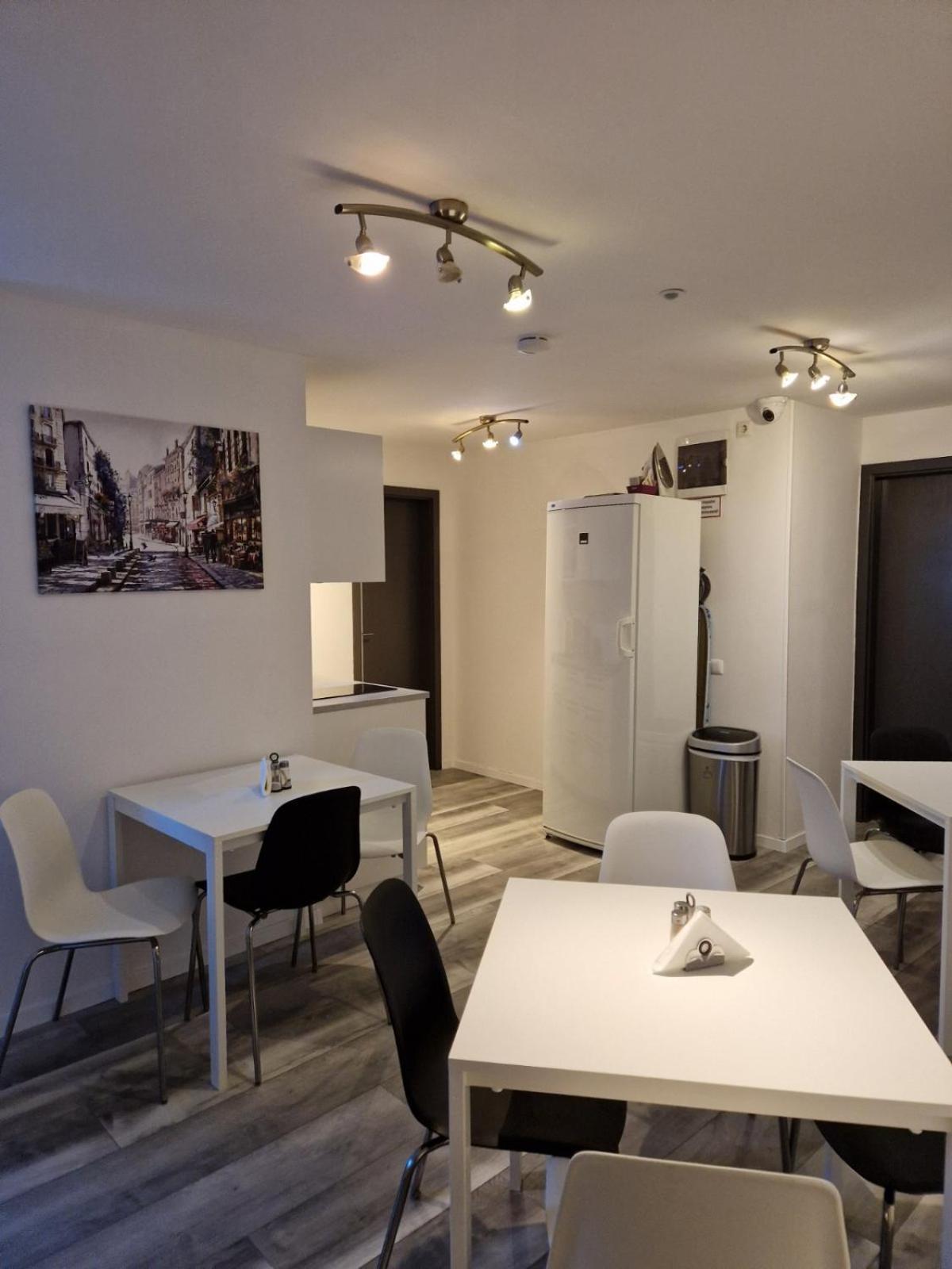 Nefelejcs Vendeghaz Hotel Gödöllő Екстериор снимка